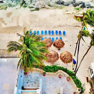 Hotel Pelicano - Beachfront, Playa del Carmen