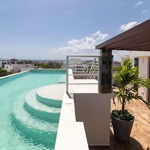 Kuyaan Coral Suites By Holiday In Playa Playa del Carmen